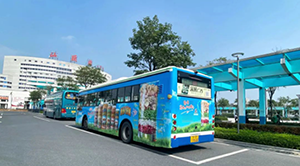 汕頭公交車身廣告價(jià)格是多少？汕頭公交車廣告快消食品案例，汕頭公交廣告效果怎么樣？