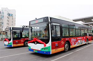 青島公交廣告線路案例，食品快消青島公交車廣告，青島公交車身廣告效果怎么樣？