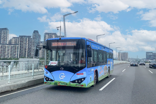 廣州公交車身廣告價格多少錢？廣州巴士廣告線路優(yōu)勢