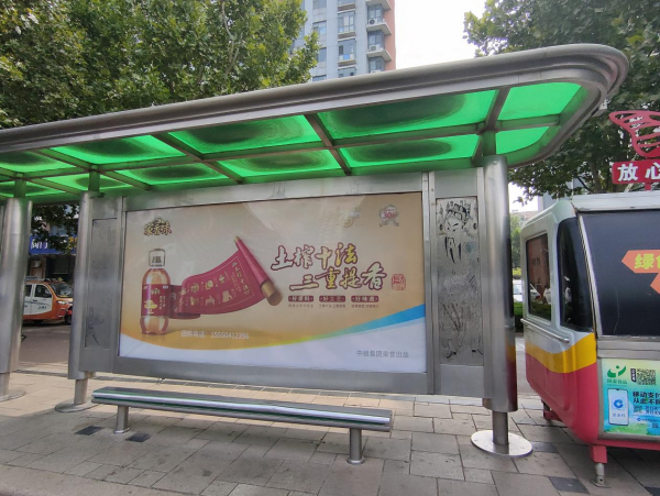 濰坊公交候車亭廣告價(jià)格多少錢？濰坊公交站臺(tái)廣告燈箱尺寸？