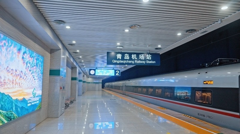 青島機(jī)場站高鐵廣告價格多少錢？青島機(jī)場高鐵站廣告優(yōu)勢鐵空聯(lián)運(yùn)
