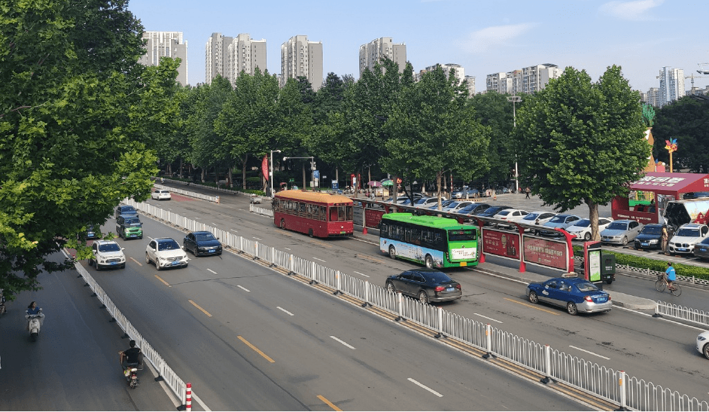 邢臺候車亭站臺廣告價格多少錢？邢臺公交車站站亭廣告位置優(yōu)勢