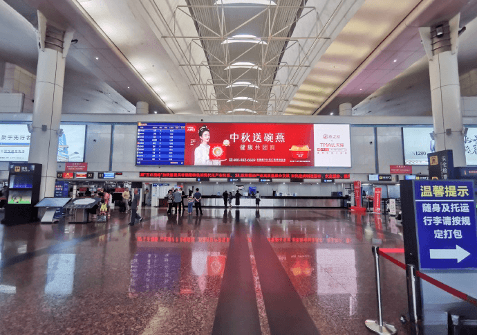綿陽南郊機(jī)場廣告價(jià)格收費(fèi)多少錢？綿陽機(jī)場出發(fā)春運(yùn)熱門廣告牌
