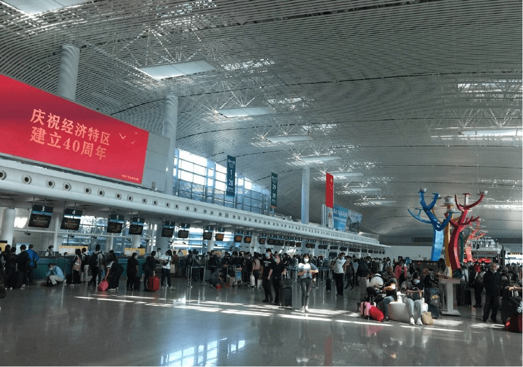 揭陽潮汕機場廣告價格收費多少錢？潮汕機場出發(fā)到達(dá)春運熱門廣告