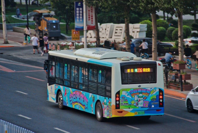 沈陽公交車巴士廣告價格收費標準，沈陽公交車身貼廣告案例優(yōu)勢