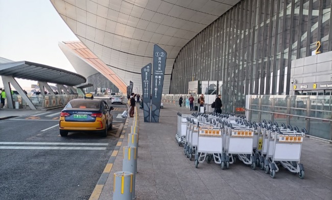 北京大興機(jī)場手推車廣告價(jià)格數(shù)量，北京機(jī)場航站樓手推車廣告費(fèi)用