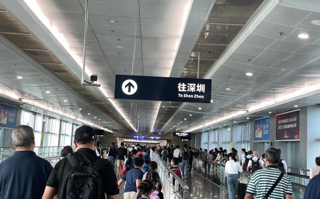 深圳福田口岸廣告價(jià)格收費(fèi)標(biāo)準(zhǔn)，福田口岸入境必經(jīng)通道廣告