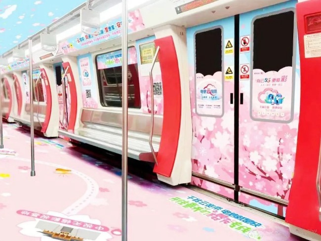 無錫地鐵S1錫澄線內(nèi)外包車廣告櫻花案例，無錫地鐵廣告價格收費