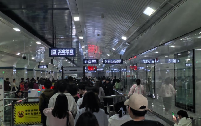 武漢地鐵播音導(dǎo)向廣告價格種類，武漢地鐵列車站臺語音播報廣告