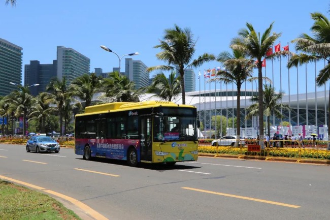 海口公交車身外包車貼展會案例圖，?？诠话褪寇嚿韽V告價格收費