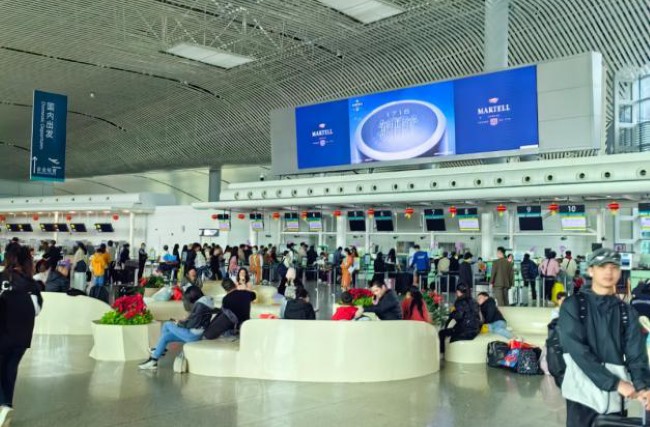 揭陽潮汕機場出發(fā)LED大屏廣告安檢值機全覆蓋，潮汕機場廣告價格