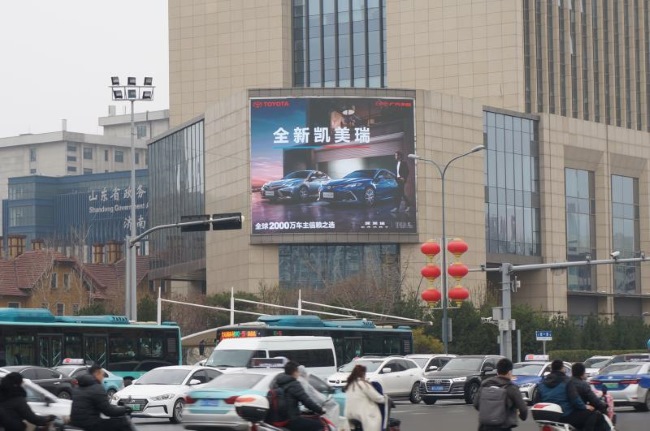 濟南東泰凱悅路口萬科海晏門外墻LED大屏廣告，濟南戶外大屏廣告價格