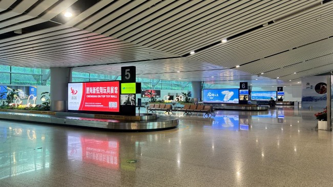 潮汕機(jī)場(chǎng)到達(dá)大廳行李轉(zhuǎn)盤燈箱廣告牌投放，揭陽潮汕機(jī)場(chǎng)廣告價(jià)格