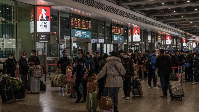 上海虹橋站高鐵出站通道兩側燈箱廣告，上海虹橋火車站廣告價格