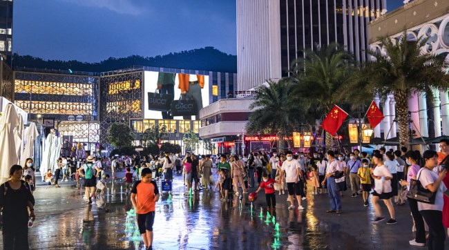 深圳南山蛇口海山世界LED廣告投放，深圳LED大屏廣告價(jià)格