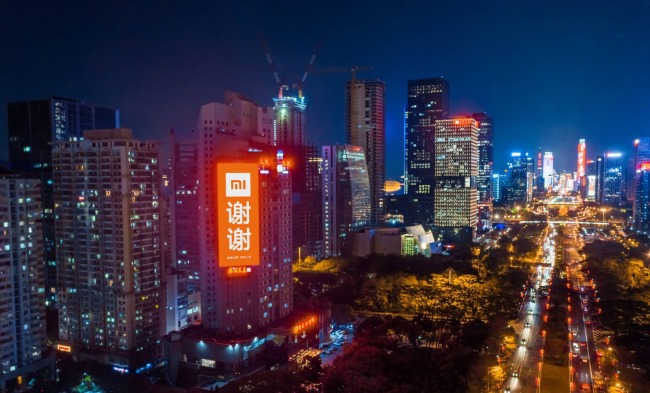 戶外廣告的發(fā)布流程是怎樣的？選擇戶外廣告或線上廣告哪個(gè)好？為什么？
