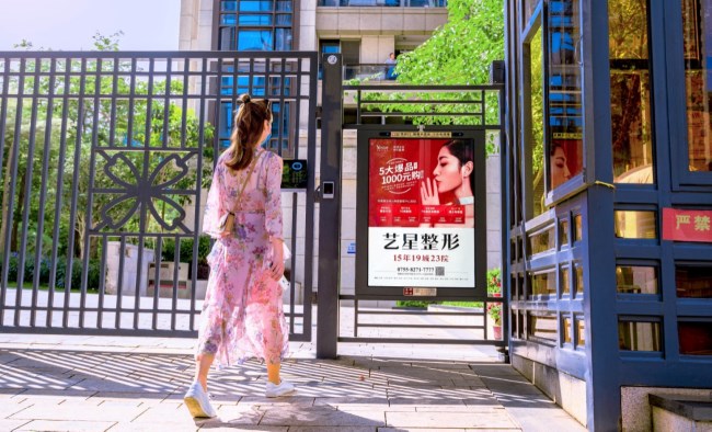 廈門社區(qū)出入口門禁廣告價(jià)格，廈門門禁的燈箱廣告投放范圍