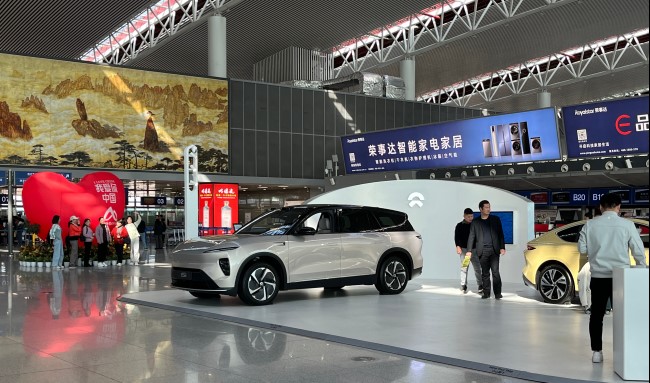 汽車行業(yè)如何選擇戶外廣告進行有效傳播？第一戶外傳媒通常怎樣為汽車客戶做推廣方案？